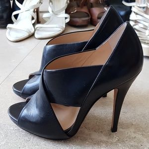 Leather sandals black size 37